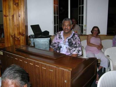 Worn out Organist